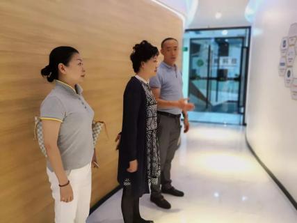 赣江南昌经开区领导受邀访问杏盛娱乐加速器，为优质项目落地南昌创造新机遇